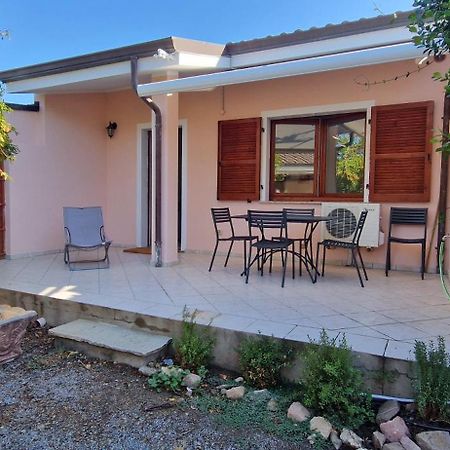 Casa Vacanza Mamaioa SantʼAnna Arresi Esterno foto