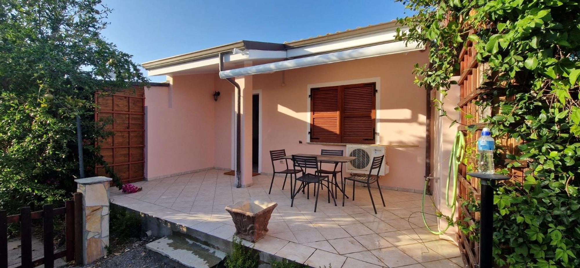 Casa Vacanza Mamaioa SantʼAnna Arresi Esterno foto